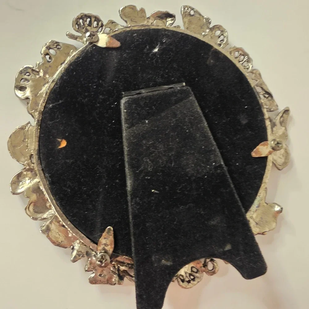 Vintage Silver Butterfly Wreath Round Picture Frame 5.5 Inch Metal Easel Back